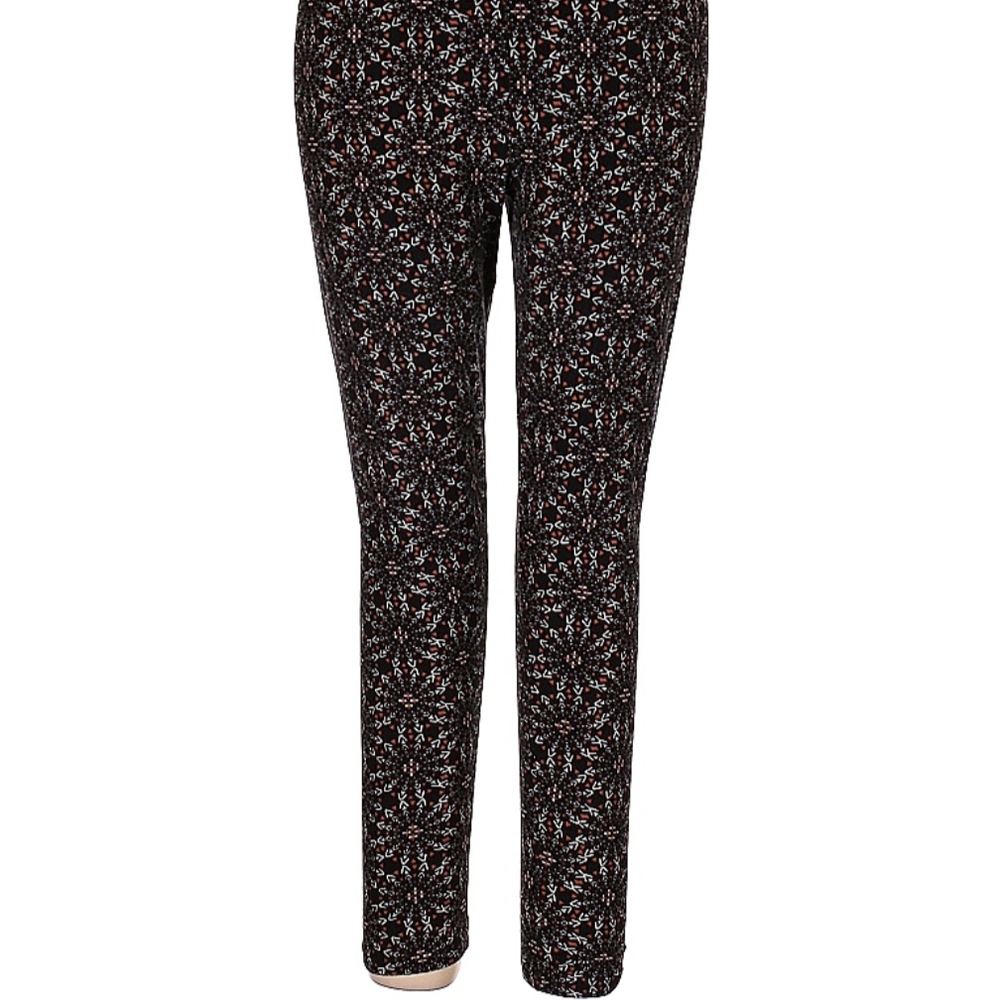 LuLaRoe Tall & Curvy Leggings With Fun Pattern